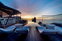 Draco Hotel & Suites 